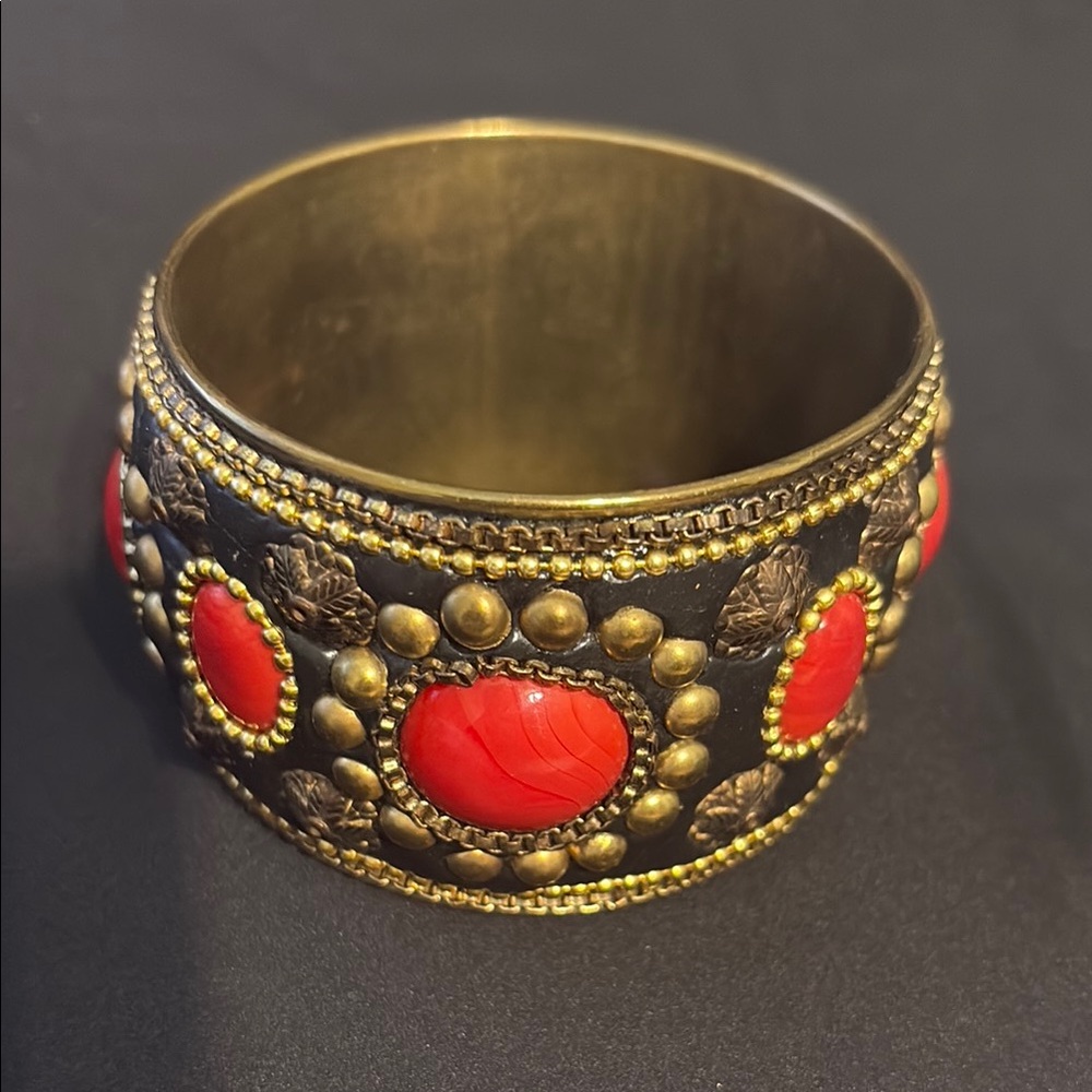 Elegant Gold and Red Bracelet